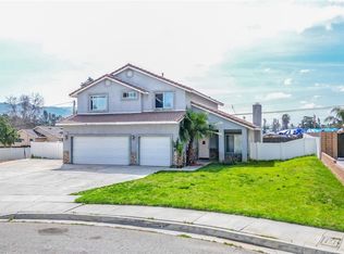 236 Coyote Dr, Colton, CA 92324