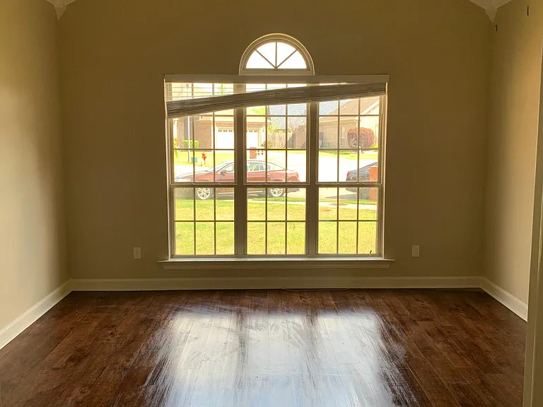 5507 Village Loop — Photo 8