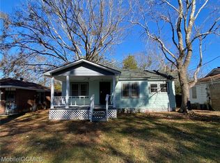 104 10th Ave, Chickasaw, AL 36611