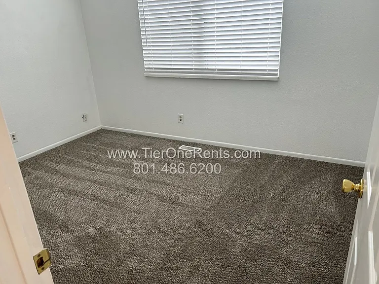 10470 S 700 E #A — Photo 9