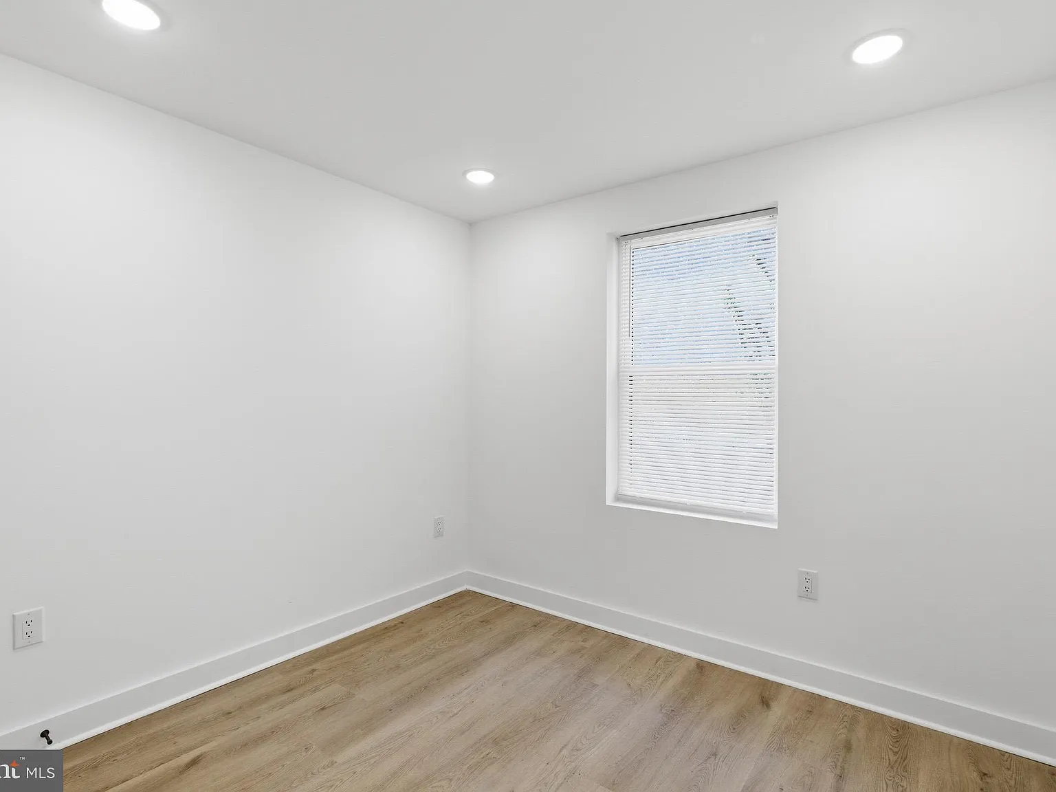 2 bed, $1,450 — Photo 4
