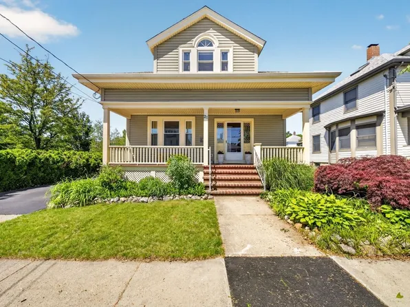 21 Buttonwood St, New Bedford, MA 02740