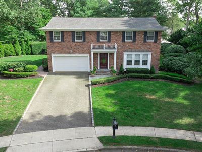 1 Christa Court, Lake Grove, NY, 11755
