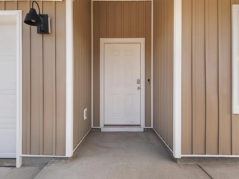 284 Ryder Ln — Photo 10