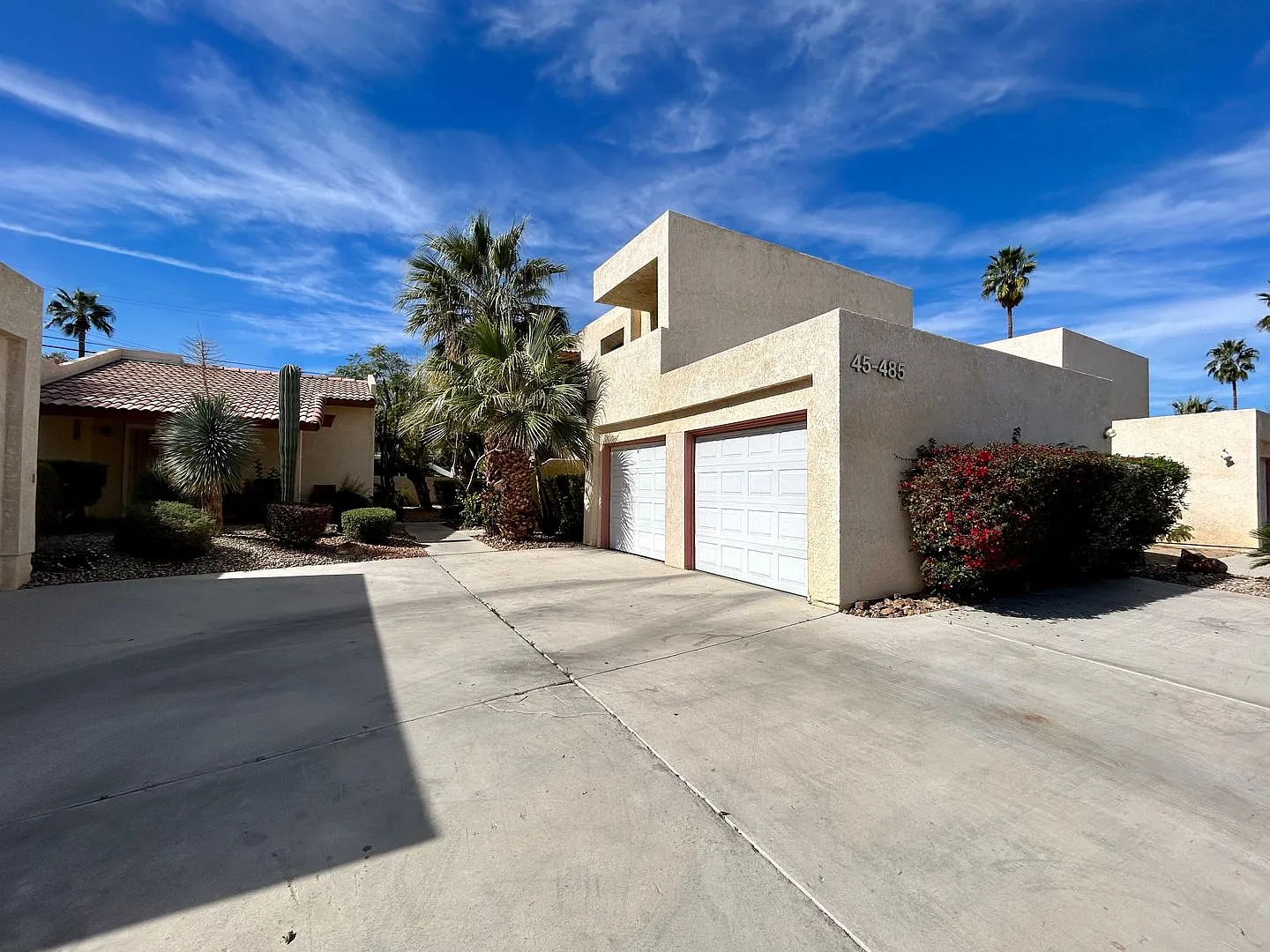 Available Now! 3 Bedroom 2 Bathroom Upper Level Apartment In Palm Desert!! — Photo 3