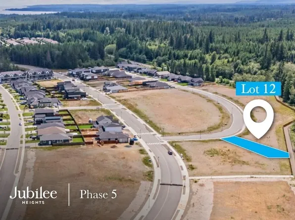 755 Salmonberry St, Campbell River, BC V9H 0G1