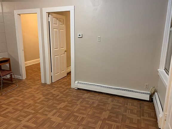 4th image of 282 Lexington Ave APT 1