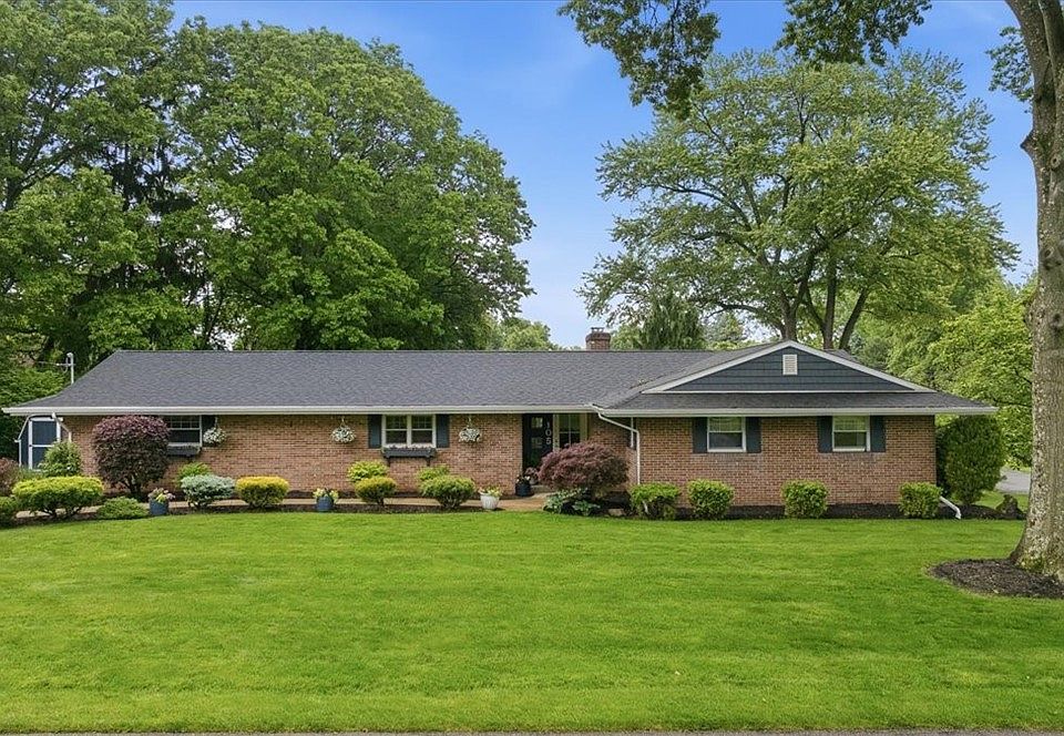 1st image of 105 Appletree Dr