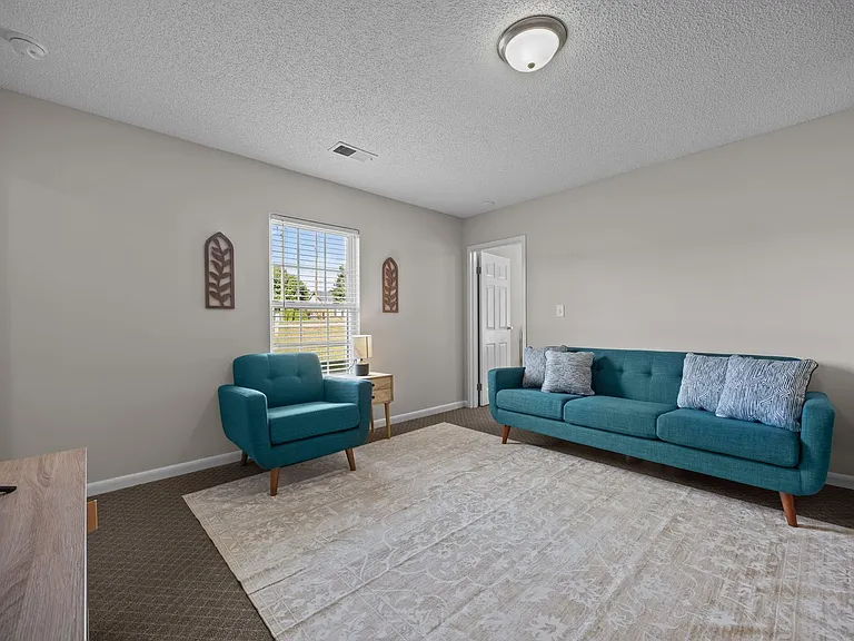 21 Collins Dr #D — Photo 15