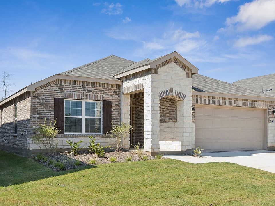 1st image of 2724 Pecan Park Dr