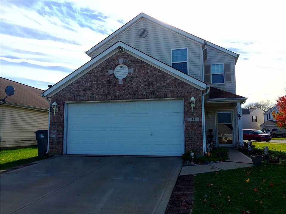 1st image of 41 Village Green Dr