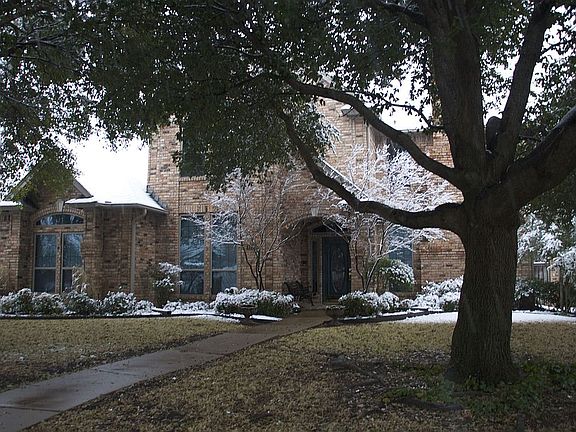 2nd image of 4913 Skylark Cir