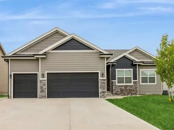 220 32nd St SE, Altoona, IA 50009