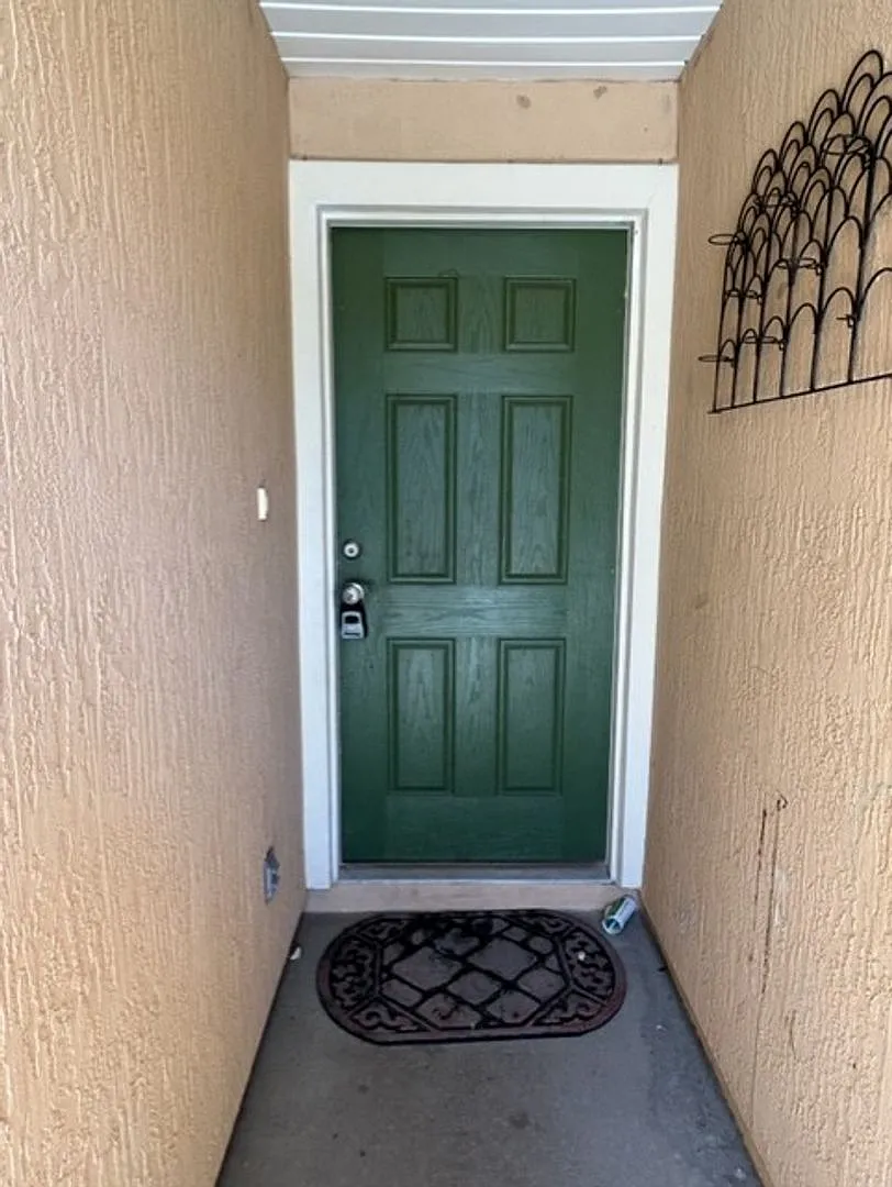 Samara Lakes near World Golf Village- Great 3-Bedroom 2-Bath Fenced Home — Photo 3