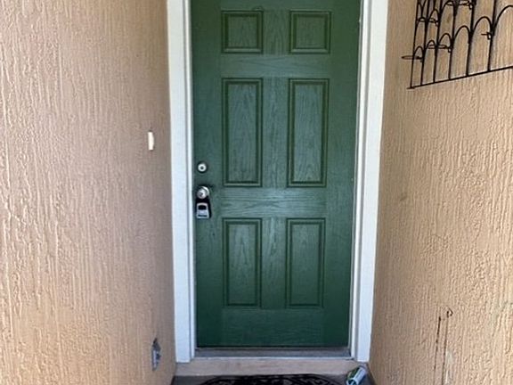 3rd image of 950 Wynfield Cir