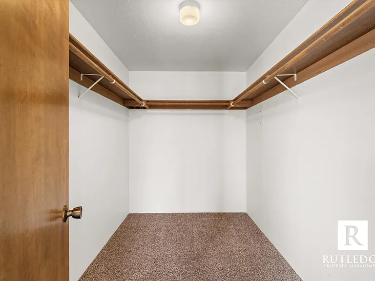 1817 Lillian St — Photo 12