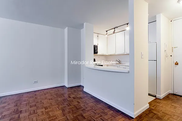 Rented by Mirador Real Estate | media 33