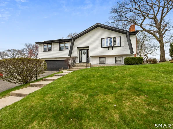 62 White Birch Drive, Waterbury, CT 06708