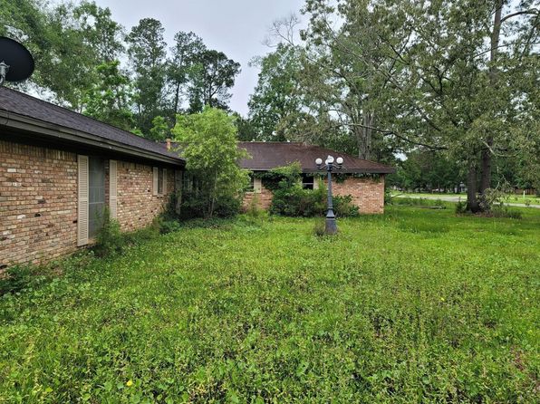 13325 River Oaks Blvd, Beaumont, TX 77713