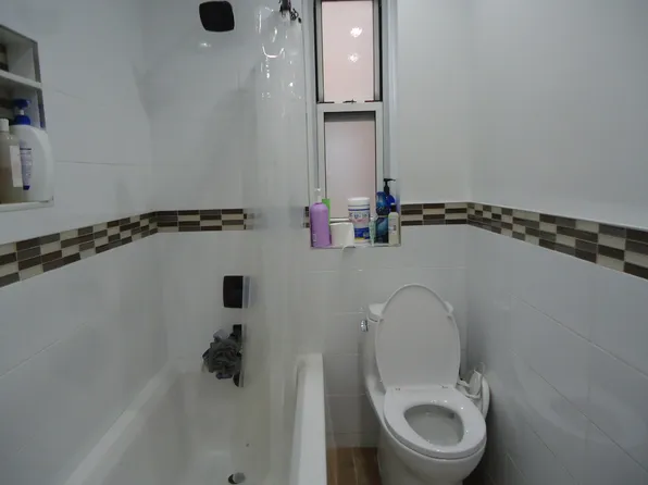 111-20 75th Road image 13 of 17