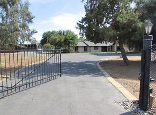 5361 N McCall Ave, Clovis, CA 93619