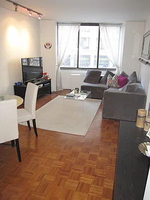 Rented by Newell and Assoc. | media 10