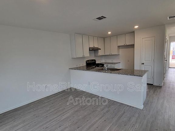 4th image of 10986 Presa Way