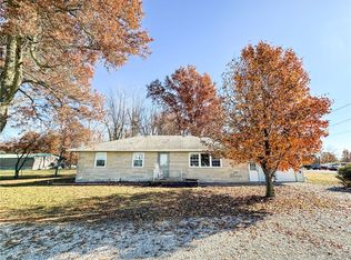 908 N Route 49, Casey, IL 62420