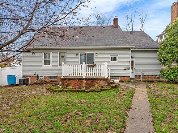 4th image of 922 Cambridge Rd