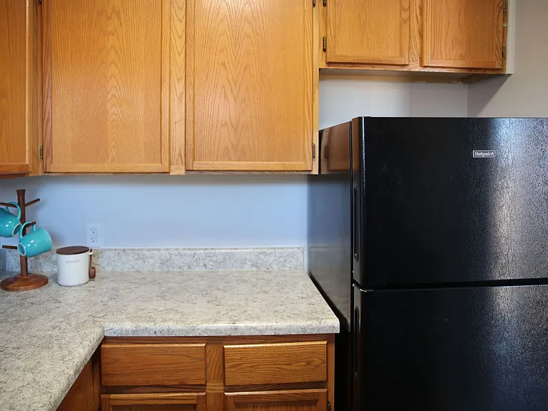 Aden Park Apartments — Photo 21