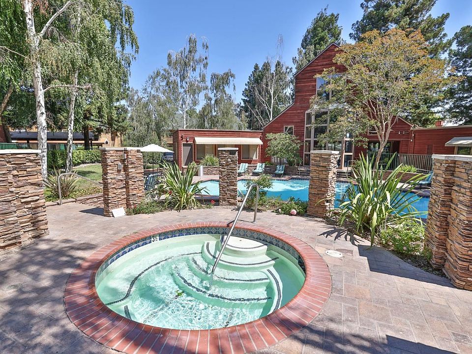 2nd image of 652 Teatree Ct