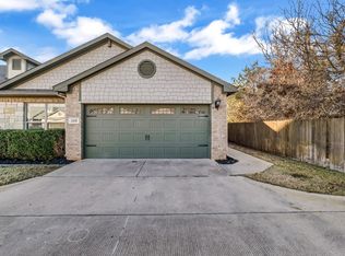 2233 Cobblestone Ct, Granbury, TX 76049