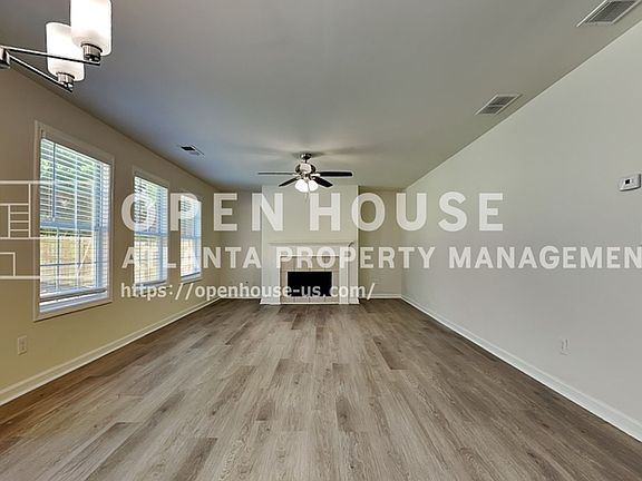 3rd image of 863 Langley View Ct