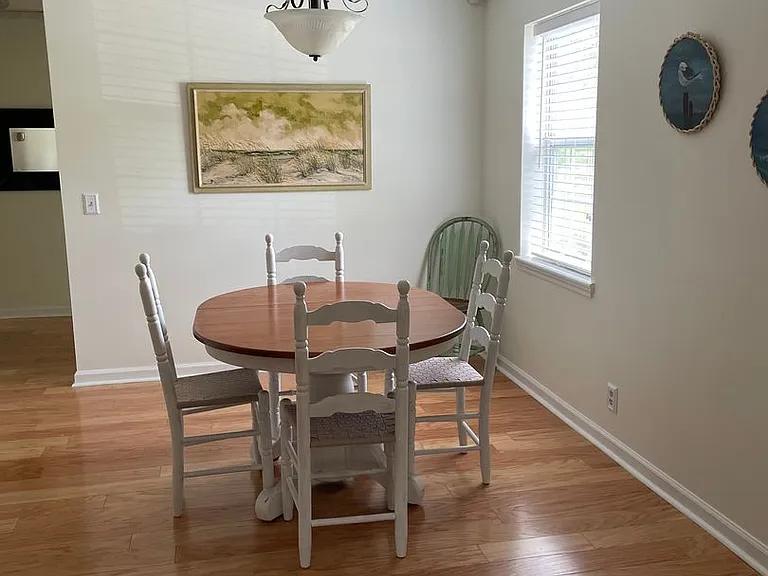 501 Bailey St — Photo 10