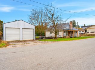 121 E 4th St S, Oldtown, ID 83822