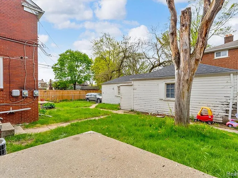 3463 Santa Maria Ave — Photo 25