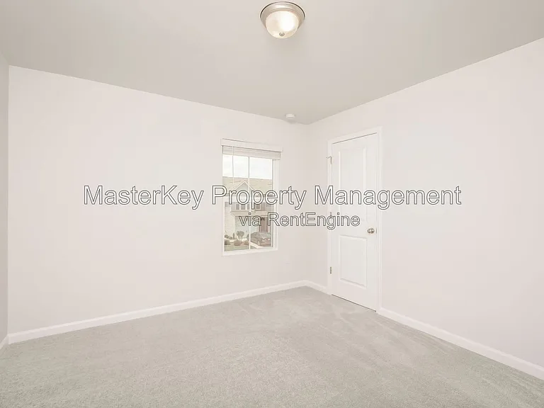 804 McKenzie Park Ter — Photo 20