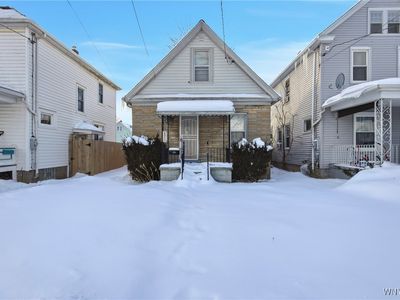2247 Independence Ave, Niagara Falls, NY, 14301