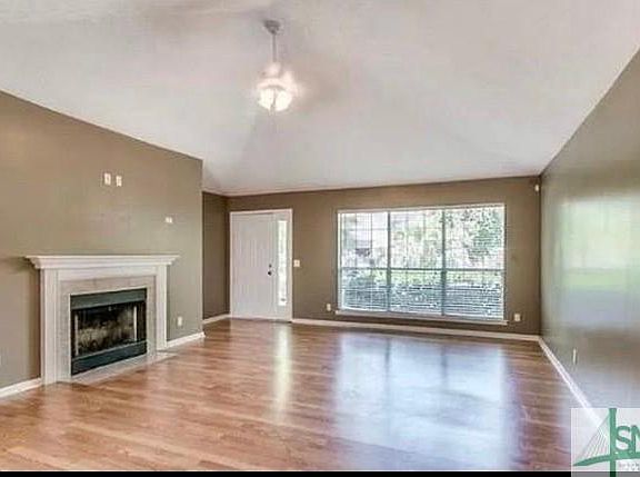 3rd image of 104 Redan Dr