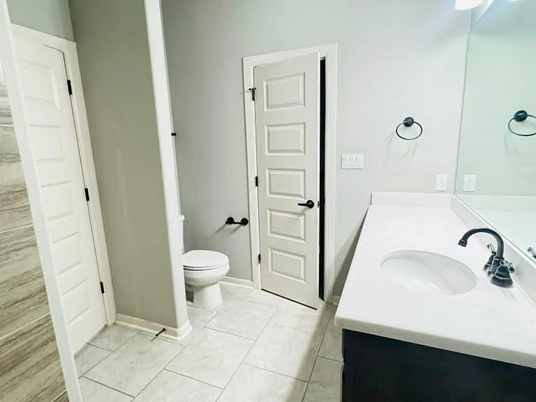 602 S Tecate Dr — Photo 7