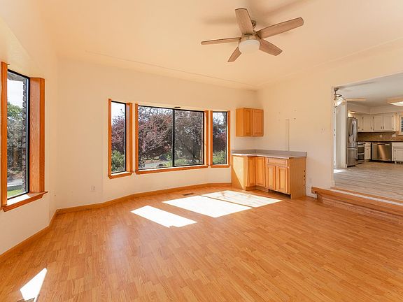 5th image of 4380 1st Avenue