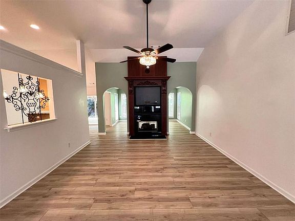 5th image of 708 York View Dr