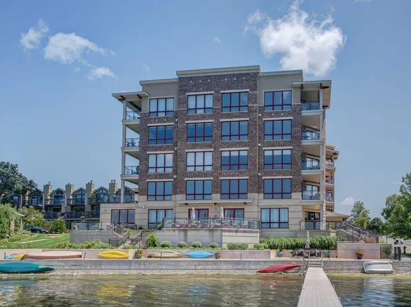 101 Ferchland Pl #207, Monona, WI 53714