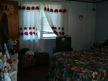 2nd image of 100 Lincoln Ave