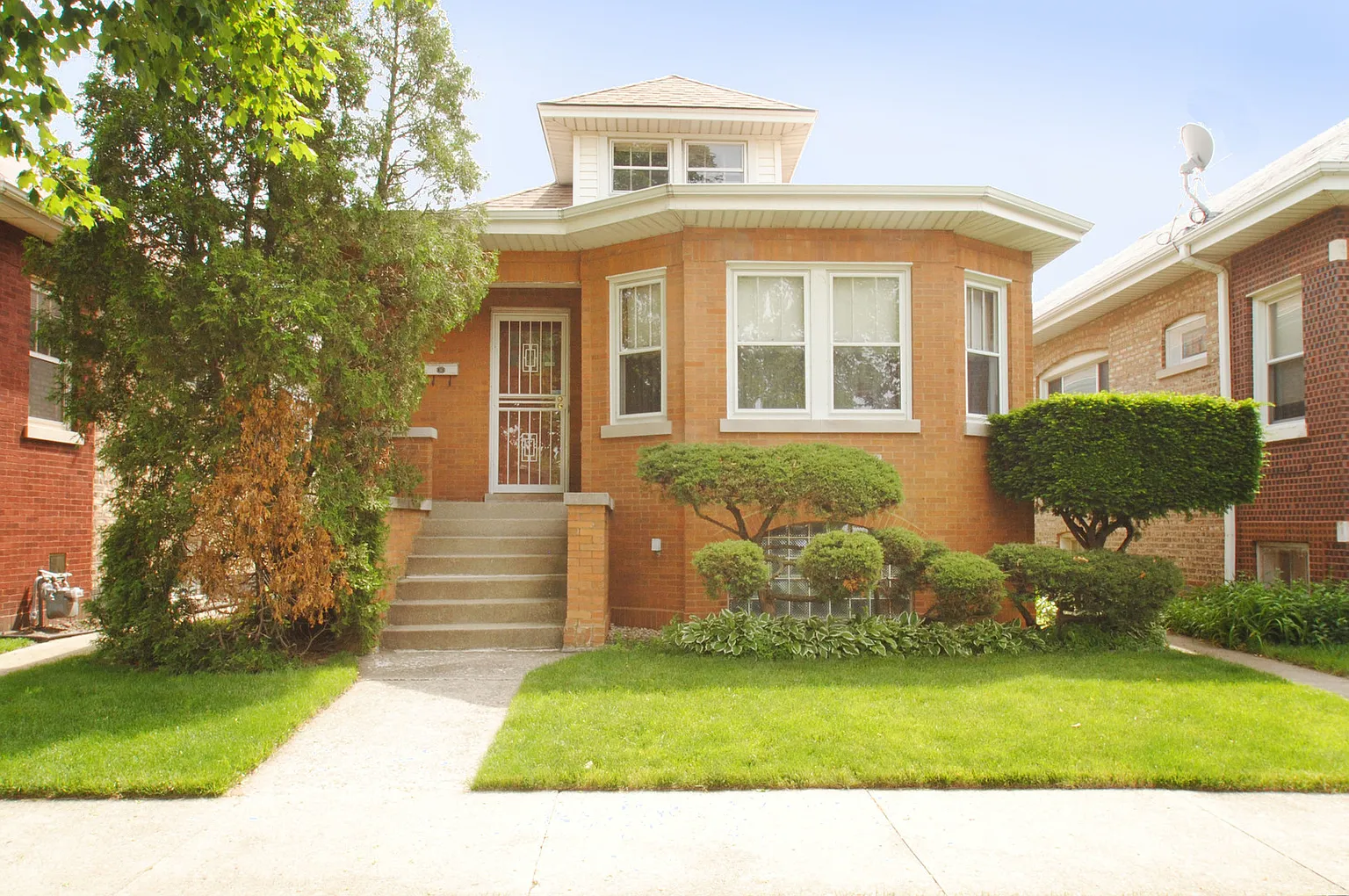 2637 Grove Ave photo 1