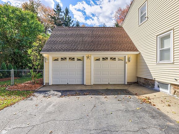 4th image of 16 Westbrook Rd