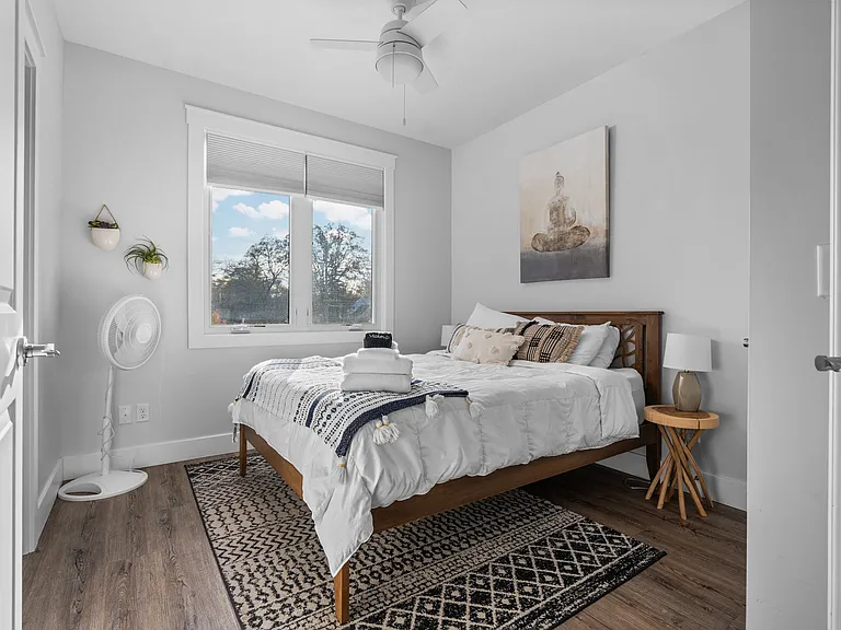 922 E Front St #201 — Photo 42