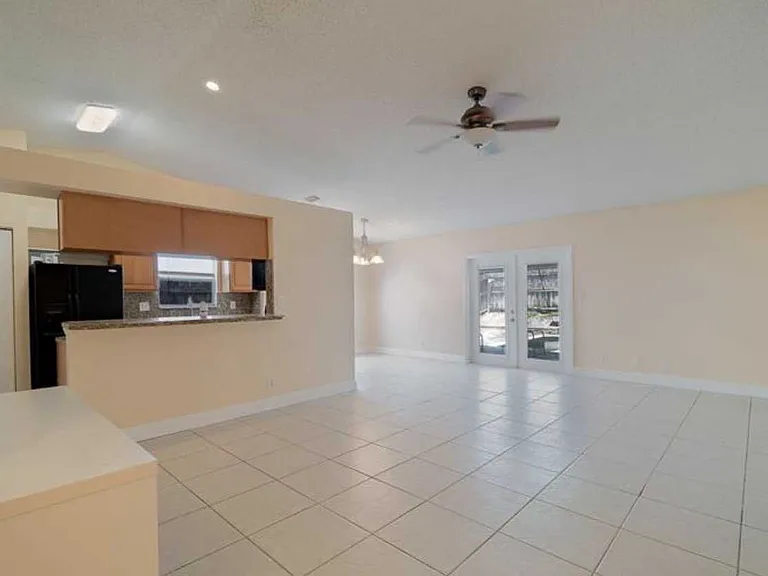 Misty Meadow Dr — Photo 5