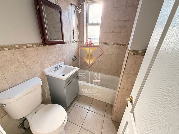 4th image of 500-501 Baldwin Ave #A03