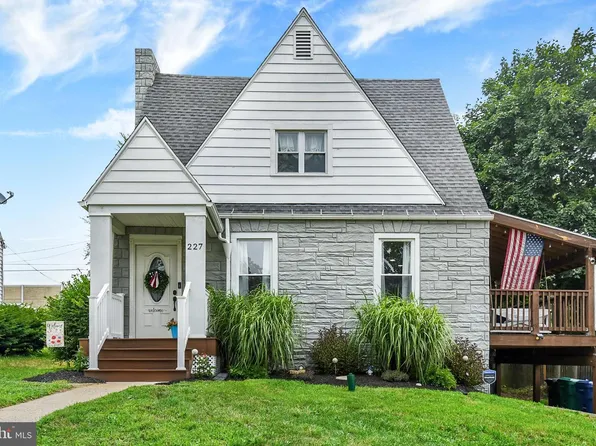 227 S Madison St, Harrisburg, PA 17109